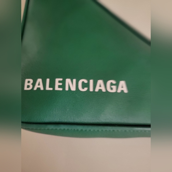 Balenciaga Triangle Leather bag - Picture 4 of 16